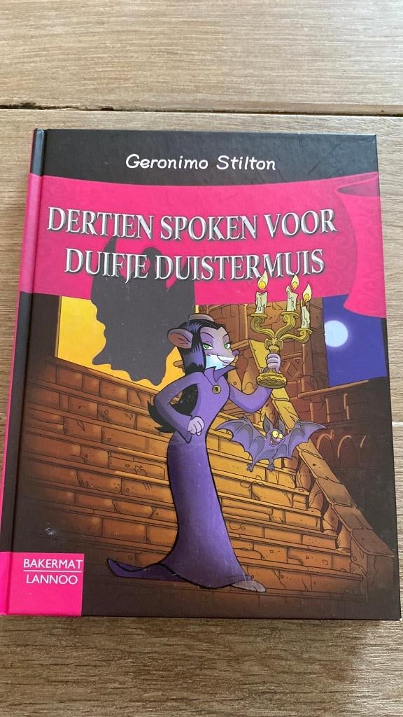 Boek geronimo stilton dertien spoken voor duifje duistermuis, Ophalen of Verzenden