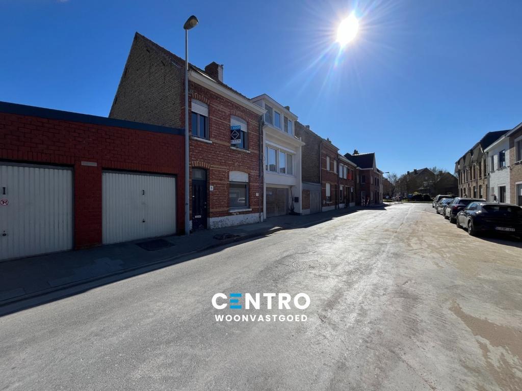 TE KOOP - Woning, 4 pièces, 161 m², Bruges, Jusqu'à 200 m²