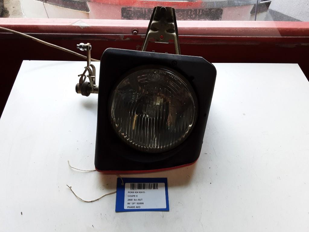 PHARE / OPTIQUE AVANT DROIT Porsche 924 (01-1975/08-1989), Utilisé, Rue de l'Espoir 34 34
4030  GRIVEGNÉE, BE, Info@Collignon.be
