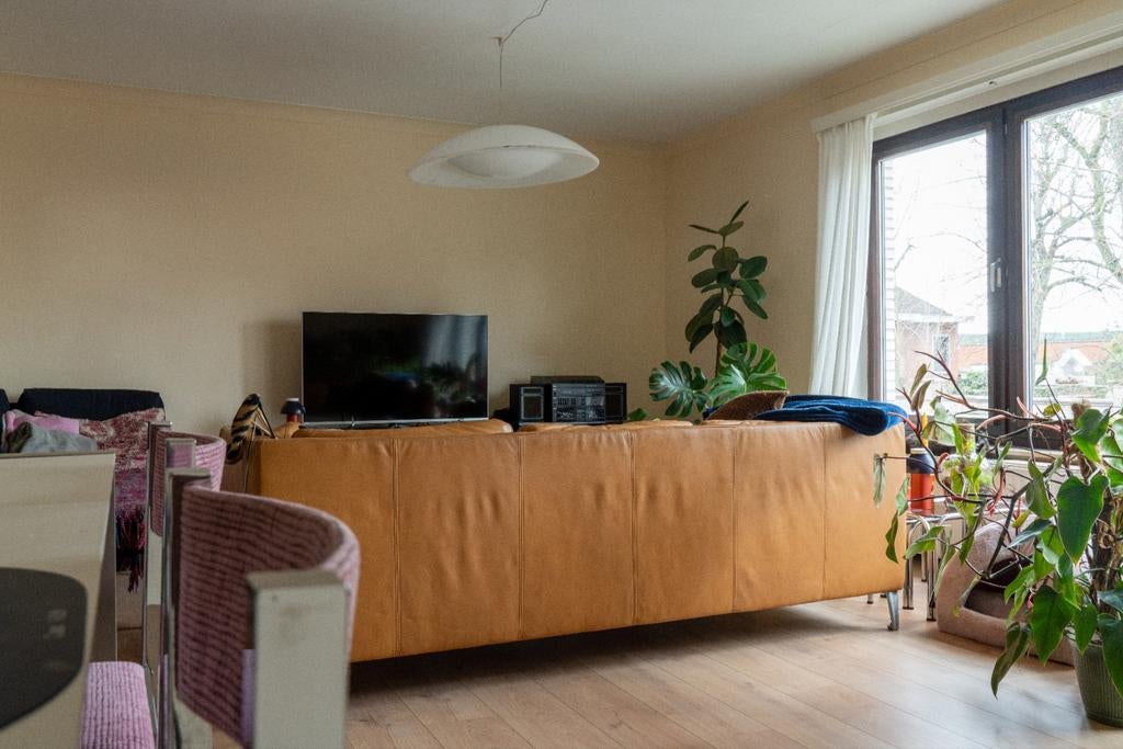 Kartell neutra, Huis en Inrichting, Ophalen, Gebruikt, Kunststof, 75 cm of meer