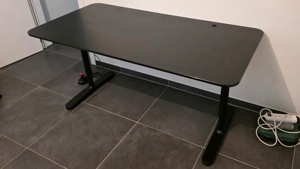 Ikea Bekant Bureautafel - Goede staat!, Huis en Inrichting, Ophalen, IKEA