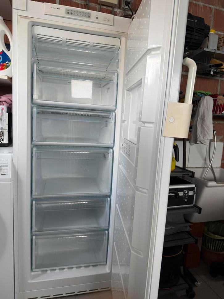 Congélateur en bon état, pas de givre Bosch, Electroménager, Congélateurs, Comme neuf, Enlèvement