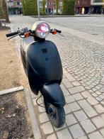 scooter classe a, Ophalen, Zo goed als nieuw, Benzine