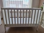 Babybed Ikea Sundvik + matras, Kinderen en Baby's, Ophalen, Gebruikt, Ledikant