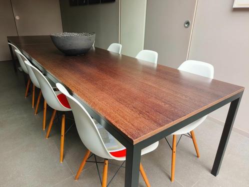tafel in fineerhout met lakmetalen onderstel, Maison & Meubles, Tables | Tables à manger, Comme neuf, 50 à 100 cm, 200 cm ou plus