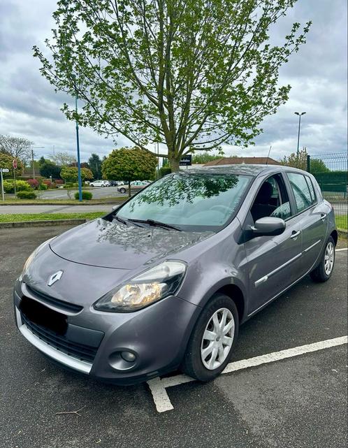 RENAULT CLIO 1.2CV 75CV TOMTOM•VOERTUIG VOOR BELGIË, Auto's, Renault, Particulier, Clio, ABS, Benzine, Euro 5, 5 deurs, Handgeschakeld