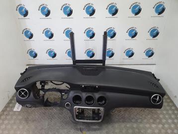Mercedes A klasse 176 2015 airbagset zoals afgebeeld beschikbaar voor biedingen