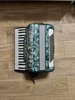 Marinuci 80 bass, Muziek en Instrumenten, Gebruikt, Met riemen, 80-bas, Marinucci