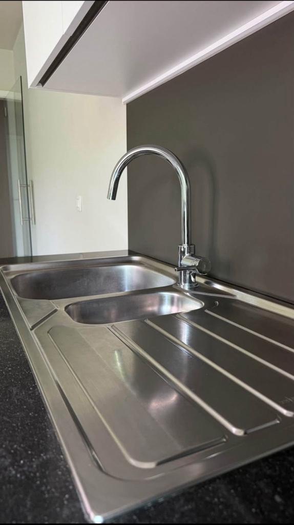 Évier FRANKE Flash 100x50 en inox + robinet FRANKE en chrome, Huis en Inrichting, Keuken | Keukenelementen, Zo goed als nieuw