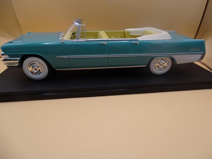 Modelauto  1:24  ZILL 111 D, Hobby en Vrije tijd, Modelauto's | 1:24, Nieuw, Ophalen of Verzenden