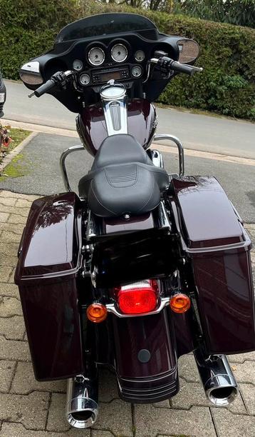 Harley Davidson Street Glide  beschikbaar voor biedingen