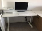 Bureau Ikea 3 st beschikbaar, Huis en Inrichting, Ophalen, In hoogte verstelbaar, Gebruikt, Bureau
