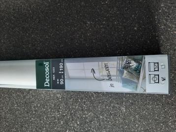 Rolgordijntje wit beschikbaar voor biedingen