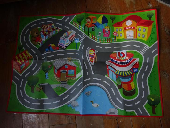 Tapis de route souple + valisette Maya, Enfants & Bébés, Jouets | Circuits, Comme neuf, Autres marques, Enlèvement