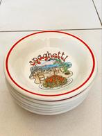 Set van 6 versierde spaghetti/pastaborden, Huis en Inrichting, Ophalen, Keramiek, Zo goed als nieuw, Bord(en)