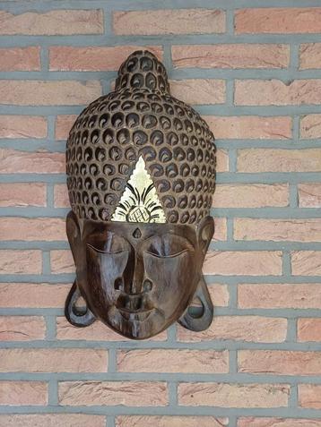 Houten Boeddha hoofd beschikbaar voor biedingen