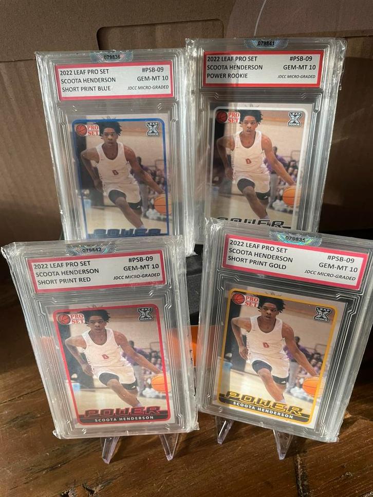 2022 Leaf Pro Set 4 Scoota Henderson Rookie  (zeer zeldzaam), Hobby en Vrije tijd, Stickers en Plaatjes, Nieuw, Meerdere plaatjes