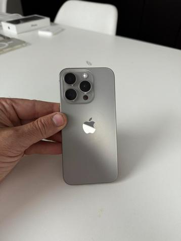 Apple iPhone 15 Pro beschikbaar voor biedingen