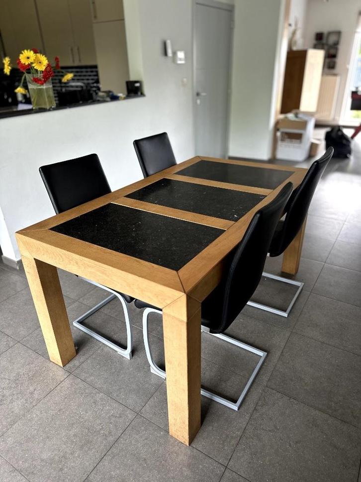 Eettafel in eik met zwart marmeren blad, Huis en Inrichting, Tafels | Eettafels, Gebruikt, 50 tot 100 cm, 100 tot 150 cm, Vier personen