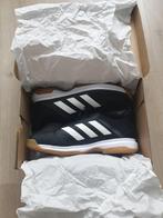 Nieuwe Adidas schoenen voor binnen sport. (maat 44,5), Adidas, Overige typen, Nieuw, Ophalen of Verzenden