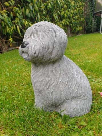 schapendoes , tuinbeeld van een hond beschikbaar voor biedingen