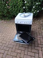 Beko electrisch kookvuur met oven, Ophalen, 4 kookzones, Zo goed als nieuw, 85 tot 90 cm