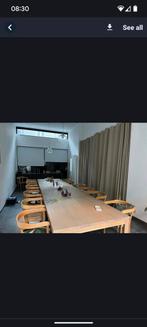 tafels en stoelen in hout  1.20cm X 2.50cm, Zakelijke goederen, Kantoor en Winkelinrichting | Kantoormeubilair en Inrichting, Ophalen