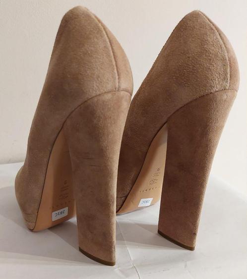 281C* Casadei - sexy escarpins luxe full cuir (39), Vêtements | Femmes, Chaussures, Comme neuf, Escarpins, Autres couleurs, Envoi
