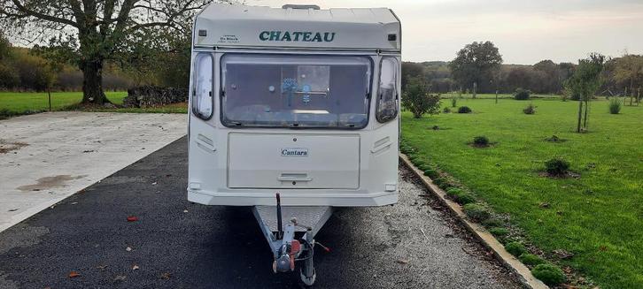 Kasteelkaravaan, Caravans en Kamperen, Caravans, Particulier, tot en met 2, 750 - 1000 kg, Chateau, Omvormbare zithoek, Gascomfoor