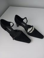 Zwarte pumps merk Caravelle net als nieuw te koop.M 38, Ophalen, Zo goed als nieuw, Pumps