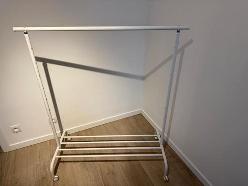 2x IKEA RIGGA kledingrek – wit, Kleding | Dames, Kledingrekken, Ophalen