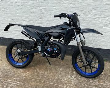 Sherco sm50 2022, Fietsen en Brommers, Ophalen, Gebruikt