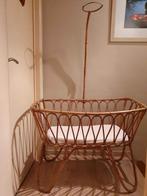 Babybed/wieg van rotan, Ophalen, Zo goed als nieuw, Wieg