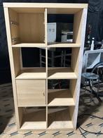 Meuble Kallax beige avec une porte, Huis en Inrichting, Kasten | Boekenkasten, Ophalen, Gebruikt