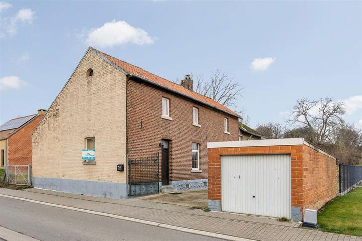 TE RENOVEREN VRIJSTAANDE WONING OP 17A 19CA TE SINT-TRUIDEN!, Immo, Huizen en Appartementen te koop, Provincie Limburg, 1500 m² of meer