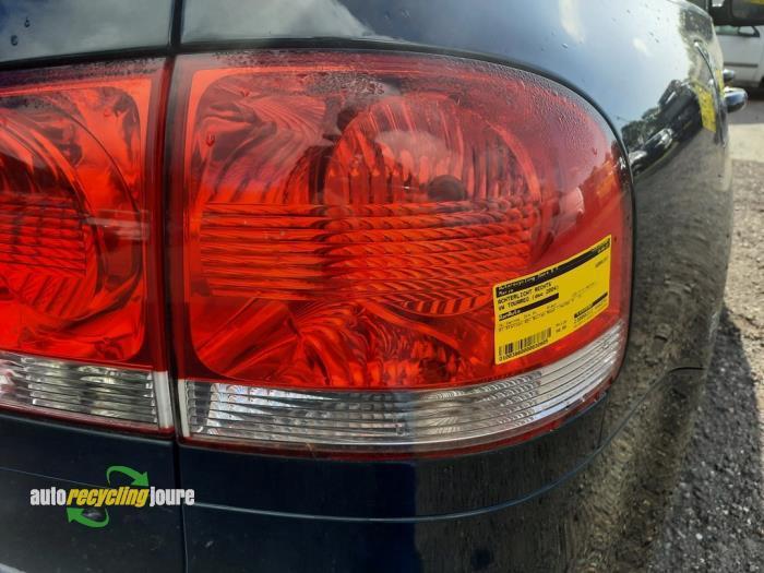 Achterlicht rechts van een Volkswagen Touareg, Auto-onderdelen, Verlichting, Volkswagen, Gebruikt, 3 maanden garantie