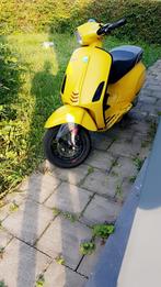 Vespa sprint 2v, Fietsen en Brommers, Scooters | Vespa, Ophalen, Zo goed als nieuw