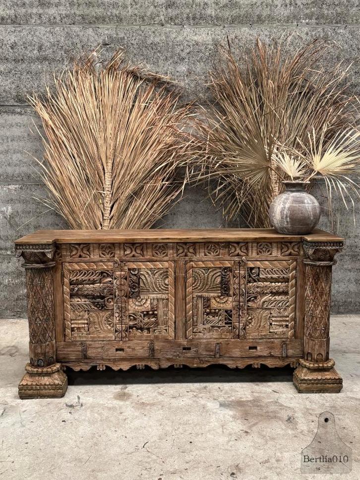 Handgesneden Indiaase console functioneel kunstwerk, Huis en Inrichting, Tafels | Sidetables, Zo goed als nieuw, 25 tot 50 cm