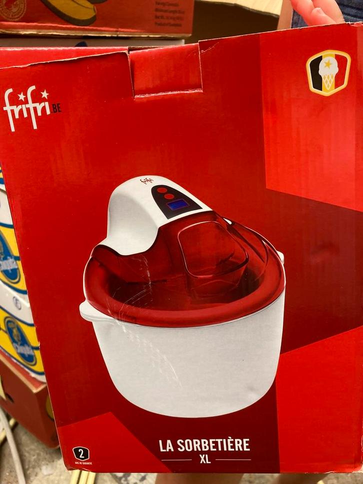 Frifri ijsmachine xl nieuw ongebruikt, Elektronische apparatuur, IJsmachines, Nieuw, Ophalen