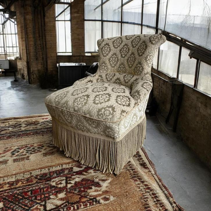 Vintage cocktailstoel / fauteuil / eenzit met franjes, Antiek en Kunst, Antiek | Meubels | Stoelen en Sofa's, Ophalen of Verzenden