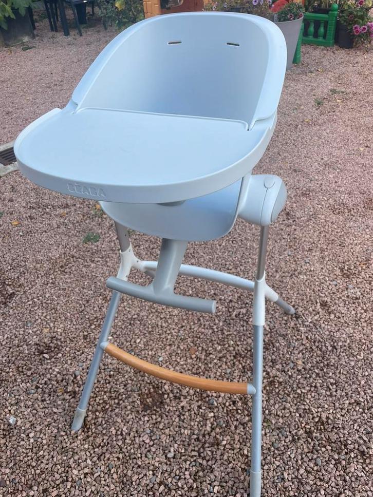 Kinderstoel Beaba Up&Down wit, Kinderen en Baby's, Kinderstoelen, Zo goed als nieuw, Meegroeistoel, Aanschuifbaar, Afneembaar eetblad