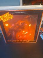 lp - april wine - the nature of the beast - vak 7, Ophalen of Verzenden, Gebruikt