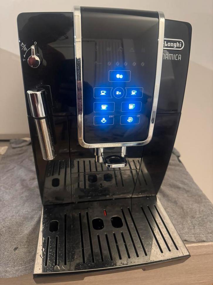 Machine à café delonghi dinamica, Electroménager, Cafetières, Comme neuf, Café moulu, Café en grains, Machine à espresso, 10 tasses ou plus