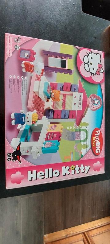 Hello Kitty playBIG bloxx