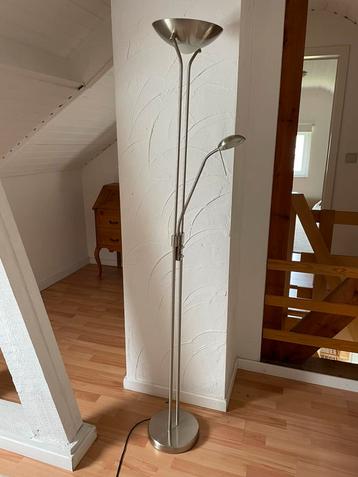 Lampadaire chromé avec lampe de lecture, Enlèvement, Comme neuf