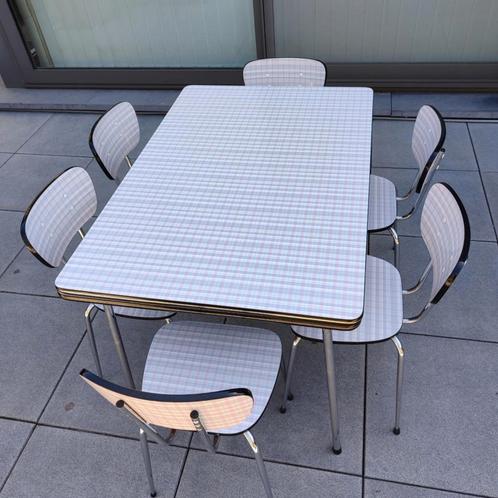 Vintage uitschuifbare tafel met stoelen, Huis en Inrichting, Tafels | Eettafels, Zo goed als nieuw, Ophalen