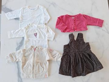 Pakketje babykleren maat 50-56 beschikbaar voor biedingen