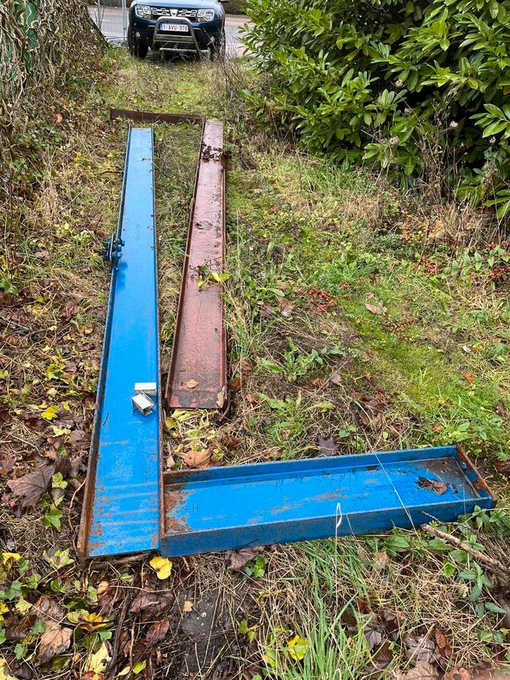 Poutrels HEB te koop, Doe-het-zelf en Bouw, Metalen, Zo goed als nieuw, IJzer, Ophalen