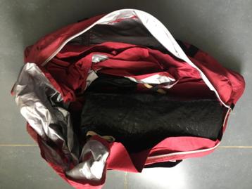 Tent met luifel -220 x 200 beschikbaar voor biedingen