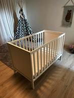 Babybedje en commode sundvik, Ophalen, Commode